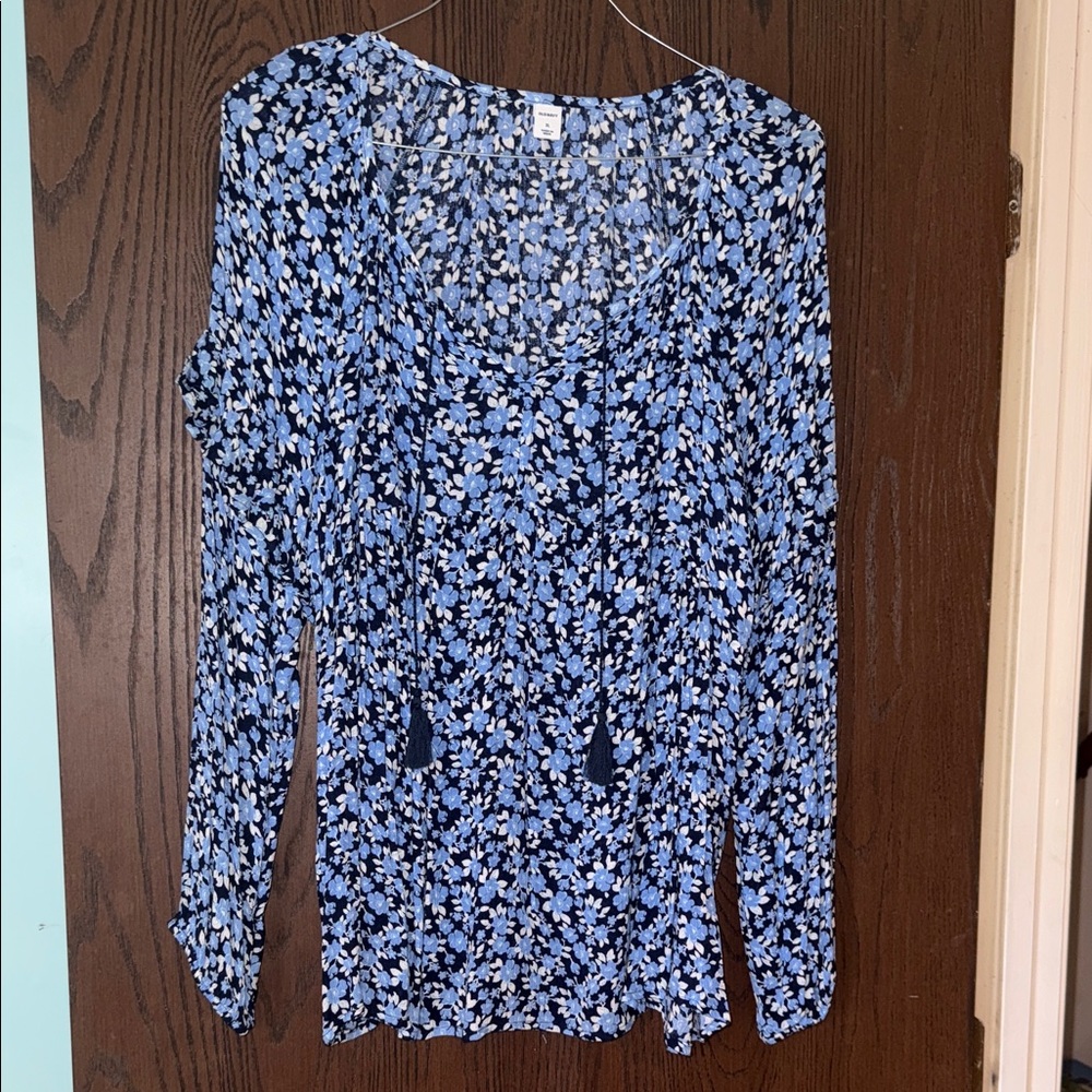 Old Navy Blue and White Floral Blouse